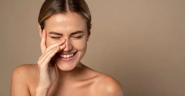 Stress, Inflammation & the Holidays: Your Skin Survival Plan